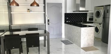 For rent Condo / 2 beds / 80 sq.m / Sukhumvit 24 / BTS Phrom Phong