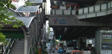 Townhouse 4 bedrooms/ 24 sq.w / Sukhumvit 15 / BTS Nana-Asoke