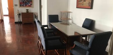 2 bedroom/ 143 sq.m/ Sukhumvit 43/ 650 m. to BTS Phrom Phong