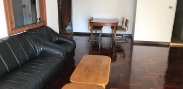 2 bedrooms/ 143 sq.m/ Sukhumvit 43/ 650 m. to BTS Phrom Phong