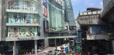Commercial building near BTS Asoke l 80 sq.wah l 4 buildings l Sale with tenant