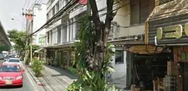 4 Storey Shop House l 4 x 14 m. l Sukhumvit main road l 400 m. to BTS Thonglo