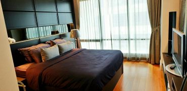 Duplex 3 bedroom condo l 188 sq.m l Sukhumvit 39 l 700 m. to BTS Phrom Phong