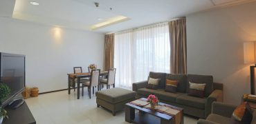 2 bedrooms l Piyathip Place l 173 sq.m l Sukhumvit 39-49 l 1 k.m. to BTS Phrompong- Thonglor
