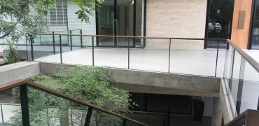 Shop for rent in community Mall l 71 sq.m l Sukumvit 49 l 1 km to BTS Prompong