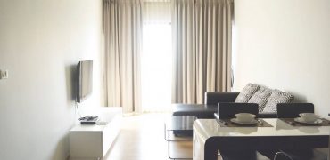 1 bedroom condo at Noble Refine l 50 sq.m l Sukhumvit 26 l 180m. to BTS Prompong