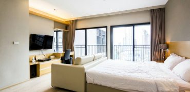 Studio condo at Noble Remix l 37 sq.m l 50 m. to BTS Thonglor