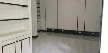 Shop house l 200 sq.m l 1.5 k.m. to BTS Thonglor -Ekkamai