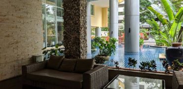 2 bedroom condo l 68 sq.m l 950 m. to BTS Nana