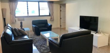 3 bedroom condo l 160 sq.m l The Royal Castle l 500 m. to BTS Prompong