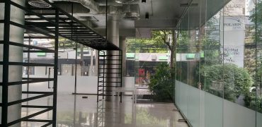 Commercial building l 180 sq.m l 930 m. to BTS Asoke