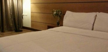 Studio condo at i-House Laguna RCA l 28 sq.m l 1.5 k.m. to MRT Phetchaburi – Rama 9