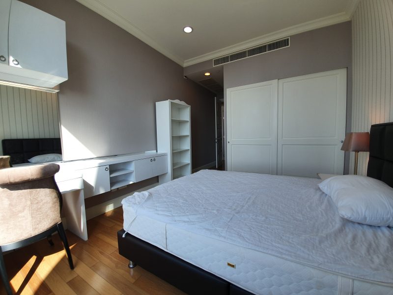 2nd Bedroom2