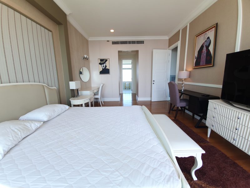 Master Bedroom3