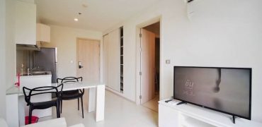 1 bedroom condo at Rhythm 42 l 35 sq.m l 200 m. to BTS Ekkamai