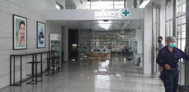 (MP-951) Retail space in commercial building l G Floor l 650 m. to BTS Silom