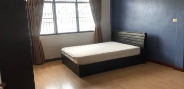 (MP-00946) Townhouse 4 storeys l 3 bedrooms l Land 17 Sq.w l Ekkamai 22 l 2 k.m. to BTS Ekkamai