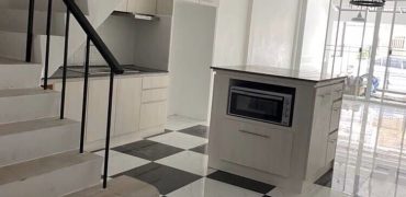 (MP-00945) Townhouse 4storeys l 3 bedrooms l Land 17 Sq.w l Sukhumvit 65 l 900 m. to BTS Ekkamai