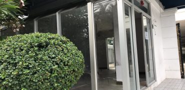 (MP-952) Shophouse l 32 Sq.m l Facing street l common parking l 2 k.m. from BTS Ekkamai