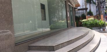 (MP-1042) Retail space l 250 Sq.m l 500 m. to BTS Phrom Phong