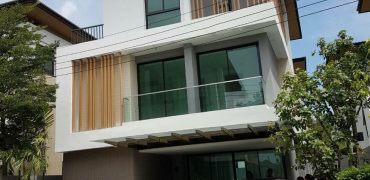 (MP-01133)  3 Storey Townhouse | 4 bedrooms | Suanluang  Rama 9