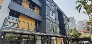 (MP-1157) Office building l Retail Space l 950 m. to BTS Saphankwai