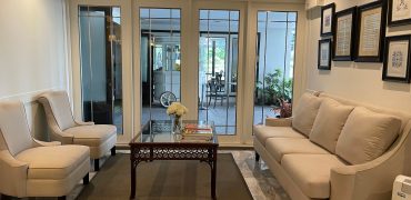 (MP-1220) Serviced apartment l Low-Rise l 5th floor l Soi Langsuan l BTS Chit Lom