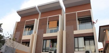 (MP-1248) Townhouse l 3 storeys l Unfurnished l 5 parkings l 1 k.m. to BTS Ari
