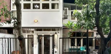 (MP1236) Townhouse l 2 storeys l Garden l Sukhumvit 63 l 1.5 k.m. to BTS Ekkamai
