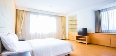 (MP-1227) Apartment 4 bedrooms l Floor 12th l Ekkamai soi 12 l 1.8 k.m. to BTS Ekkamai