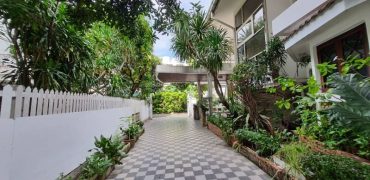 (MP-1267) Single House l 2 storeys l Unfurnished l South Sathon l 1 k.m. to BTS Saint Louis