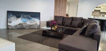 (MP-1276) Renovated Condo l Large Balconies l 3 Bedrooms l BTS Thong Lo