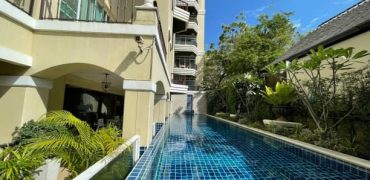 (MP-1314) Condo with pool view l 3 Bedrooms l 220 Sq.m l Phrom Phong