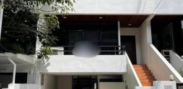 (MP-1303) Townhouse 3 storey l 3 Bedrooms l 350 Sq.m l BTS Phrom Phong