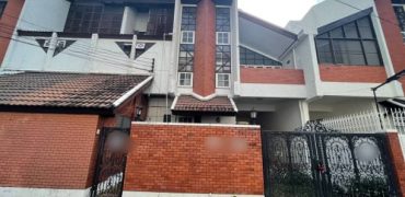 (MP-1351) 3 Storey Townhouse l 3 Bedrooms l 450 Sq.m l Pet friendly l BTS Chidlom