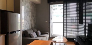 (MP-1371) Condo 1 bedroom l Loft Ekkamai l 9th Floor l 100m. to BTS Ekkamai